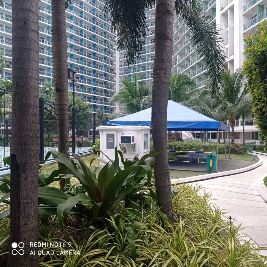 Azure Urban Resort Maui Tower Маніла Екстер'єр фото